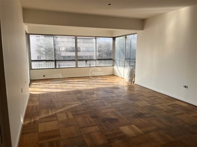 Departamento en arriendo de 4 dorm. en Vitacura