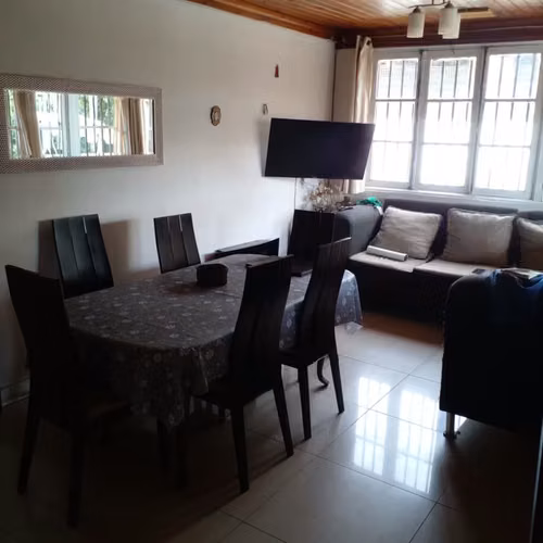 ¡Oportunidad Única! Amplia Casa mas con 2da Vivienda Independiente en San Sebastián