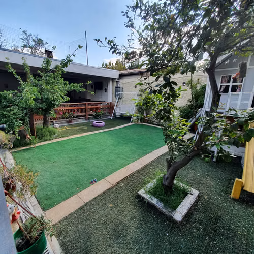  ¡AMPLIA CASA EN LA CISTERNA! 7 DORMITORIOS + QUINCHO + 5 ESTACIONAMIENTOS | 360 M² - Imagen 14