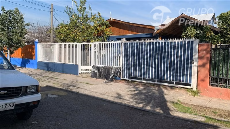 Amplia y cómoda casa en venta 4D 2B 3E en Puente Alto