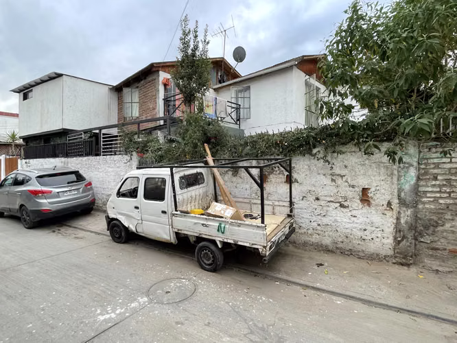 Casa esquina amplia Cerrillos - Imagen 2