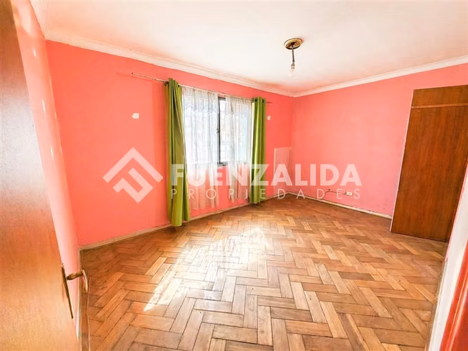 Casa en venta de 5 dorm. terreno 279 m2 en San Miguel
