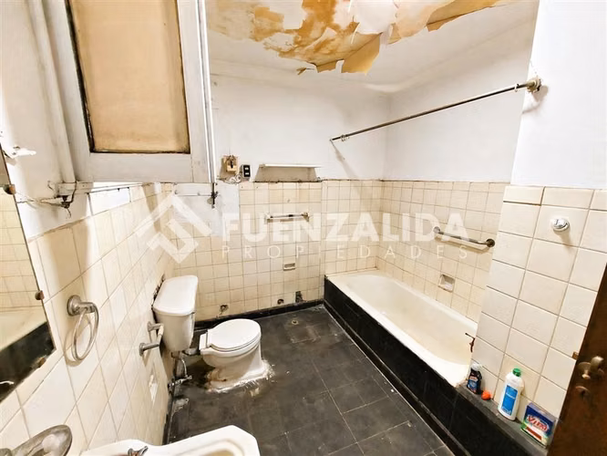Casa en venta de 5 dorm. terreno 279 m2 en San Miguel