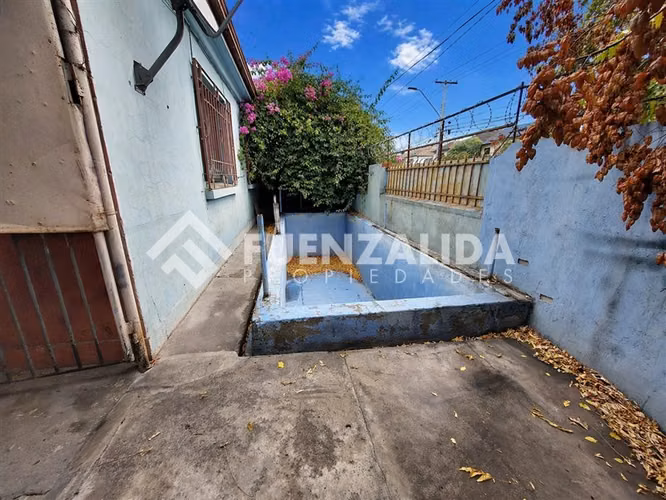 Casa en venta de 5 dorm. terreno 279 m2 en San Miguel