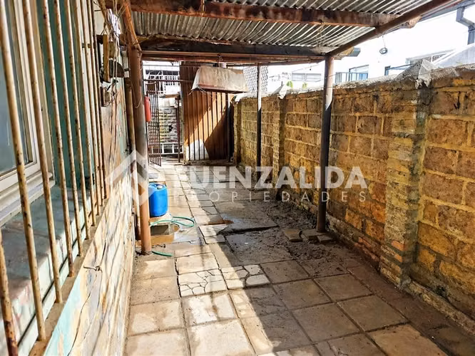 Casa en venta de 5 dorm. terreno 279 m2 en San Miguel