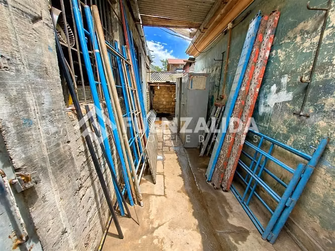 Casa en venta de 5 dorm. terreno 279 m2 en San Miguel