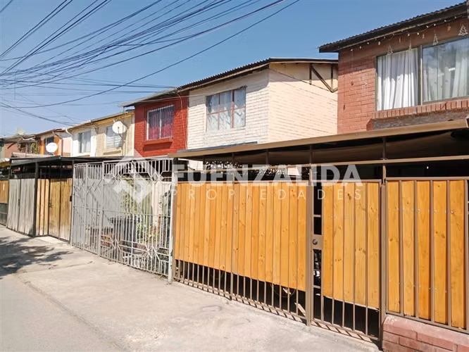 Casa en venta de 4 dorm. en Puente Alto
