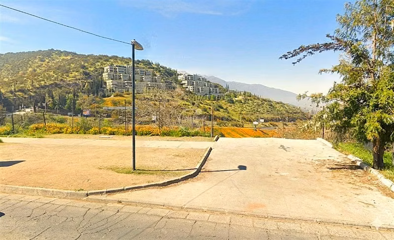 Sitio en venta en Vitacura Lo Curro 7.000 m2