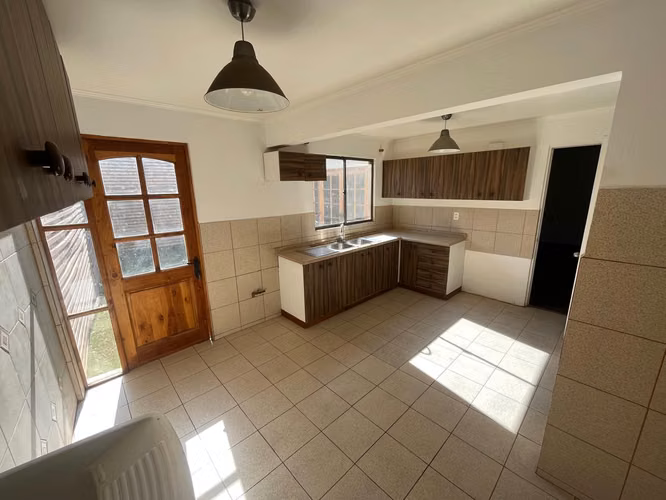 Se vende casa en Villa Las Flores Oriente, Copiapó.