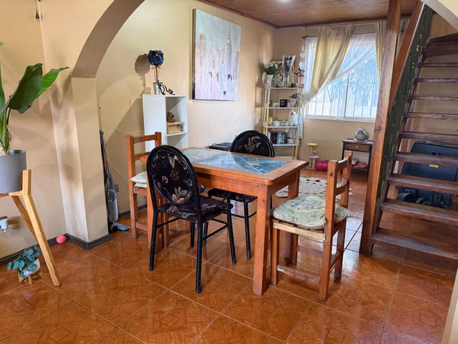 Casa en venta, 4 dorm. 1 baño. Villa Galilea, Talca