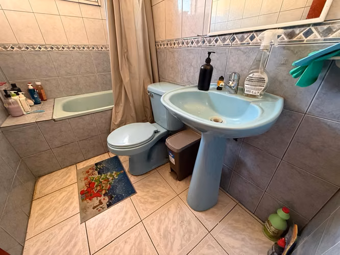 Casa en venta, 4 dorm. 1 baño. Villa Galilea, Talca