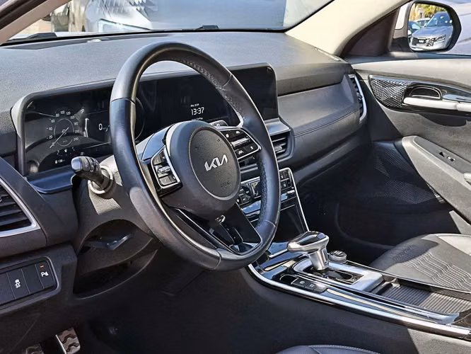 KIA SELTOS 2025