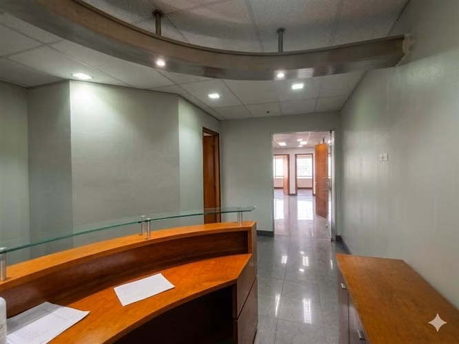 Oficina en Arriendo en Las Condes 362 M2 / Hotel Marriott
