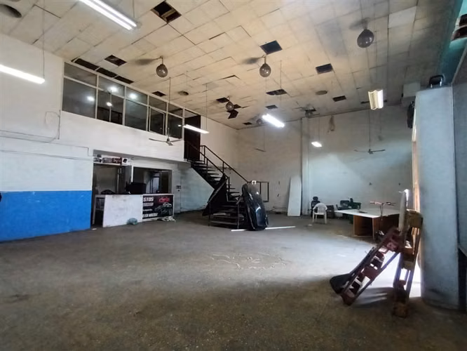 Bodega en Arriendo en Santiago Sur Metro Matta L3