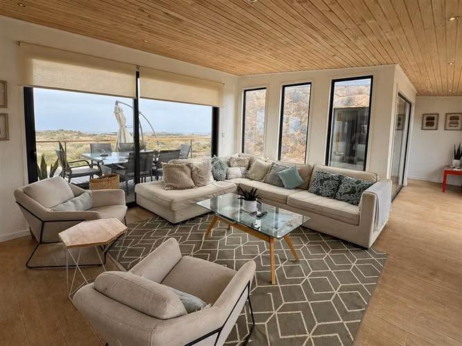 Casa venta con vista al mar, Los Molles, condominio privado