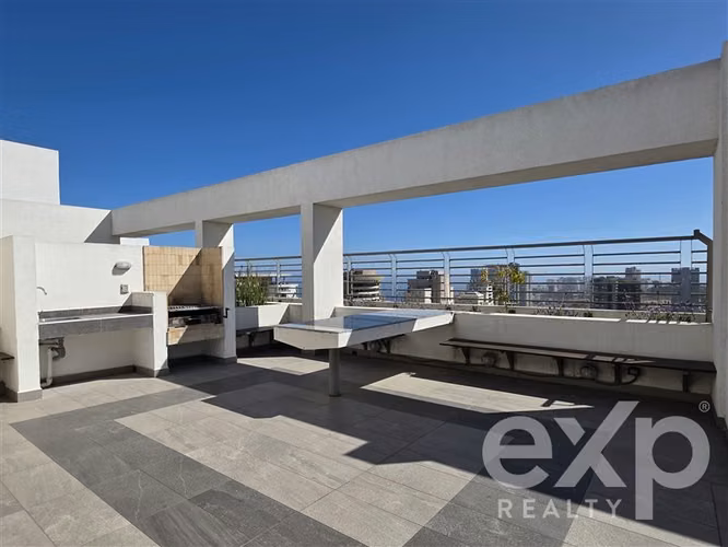 Arriendo de 2 dorm 90 mt2, Edmundo Eluchans Plaza, con vista