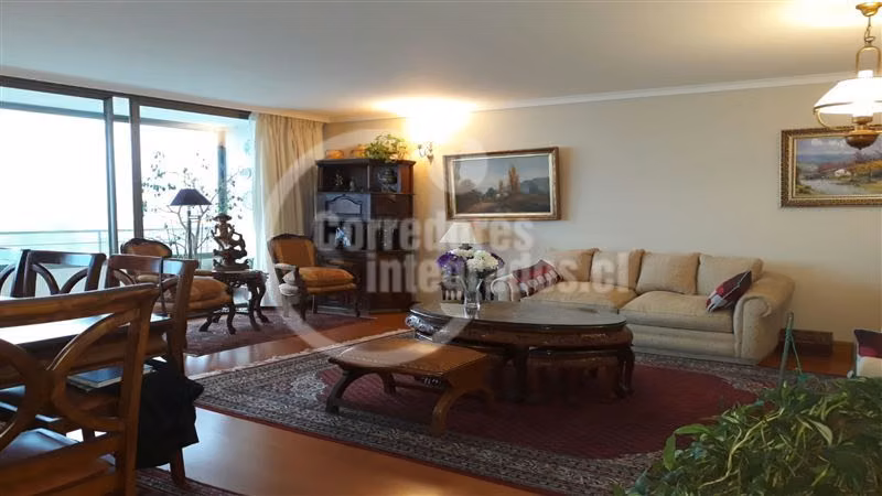 Departamento en venta de 4 dorm. en Viña del Mar