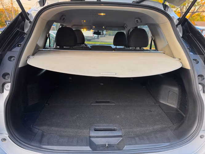 NISSAN X-TRAIL ADVANCE 2.5 AUT 4X4 MANTENCIONES EN LA MARCA FULL CARPLAY CAMARA 2021