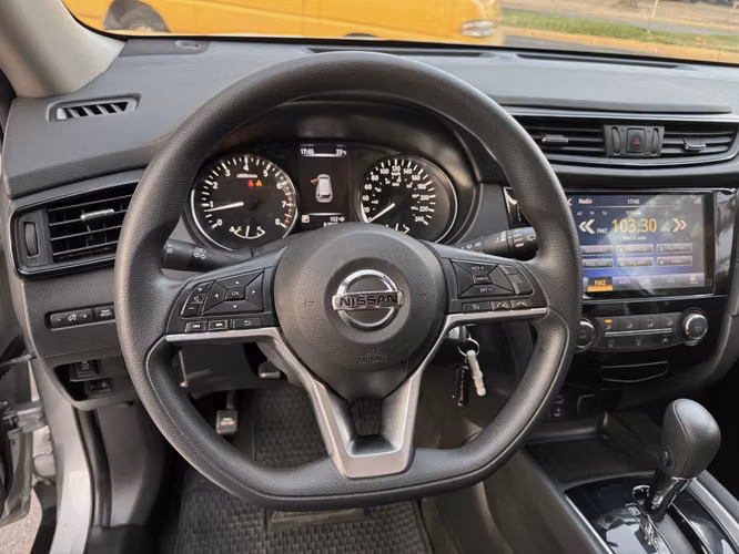 NISSAN X-TRAIL ADVANCE 2.5 AUT 4X4 MANTENCIONES EN LA MARCA FULL CARPLAY CAMARA 2021