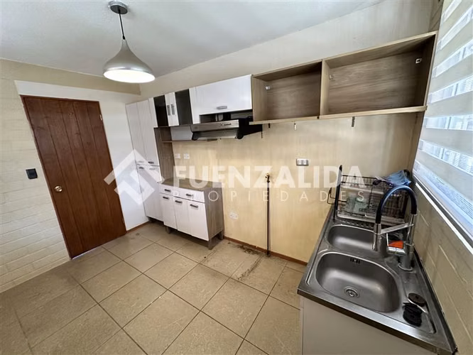 Casa en venta de 4 dorm. en Padre Hurtado
