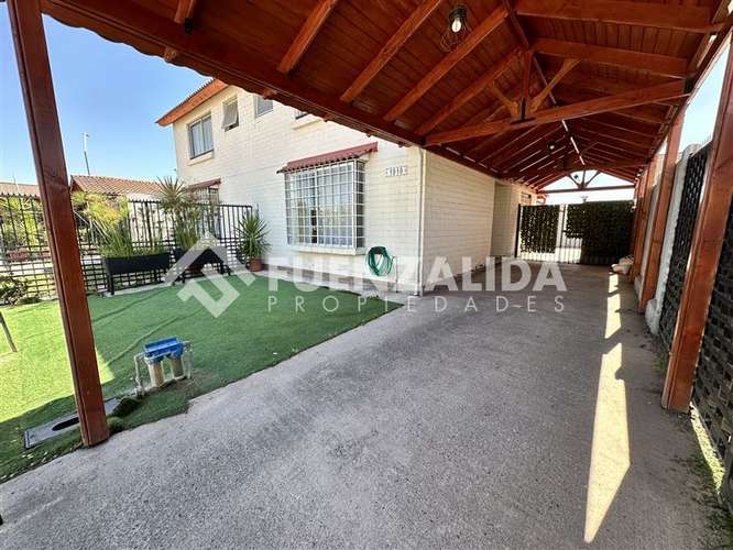 Casa en venta de 4 dorm. en Padre Hurtado - Imagen 2