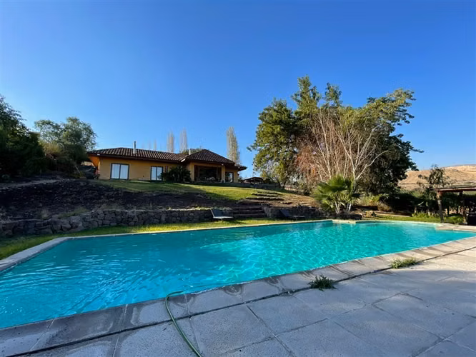 Casa en venta de 4 dorm. en Lampa