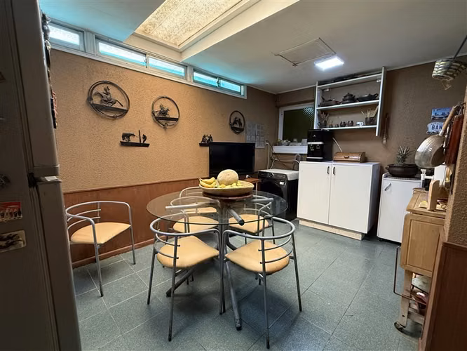 Casa en venta 2 pisos en pasaje cerrado de 5D 2B en La Reina