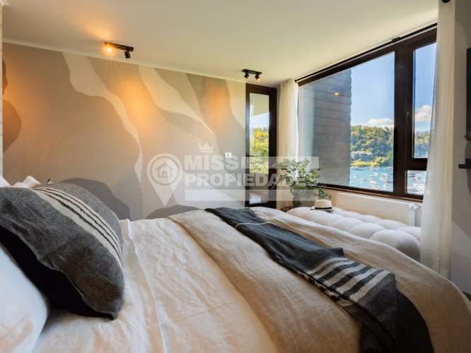VENDE DEPARTAMENTO - PRIMERA LINEA LAGO VILLARICA, PUCÓN