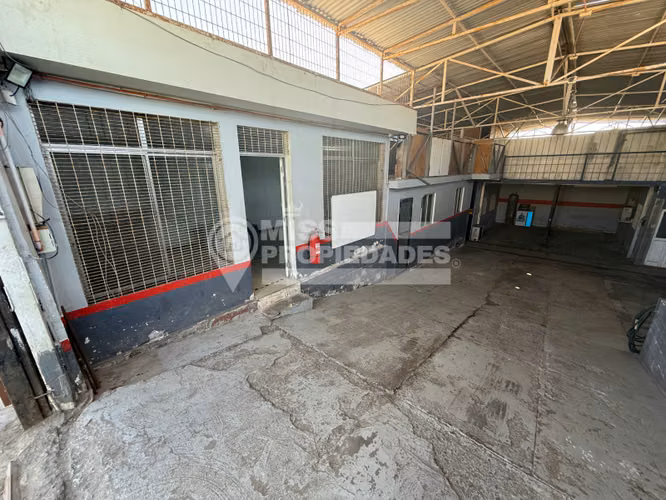 VENDE LOCAL COMERCIAL - SECTOR NORTE