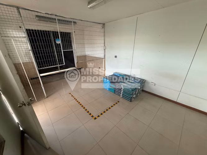 VENDE LOCAL COMERCIAL - SECTOR NORTE
