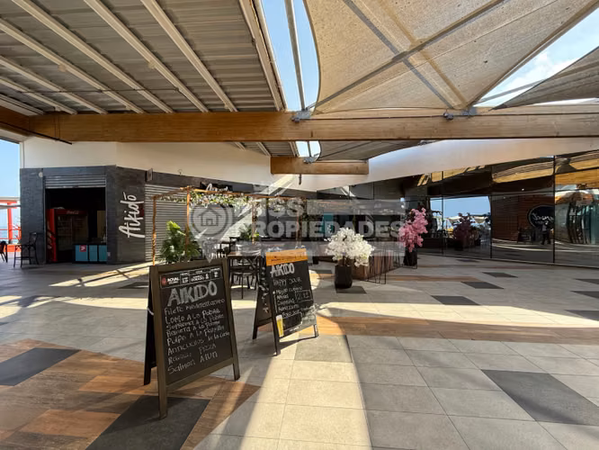 VENDE DERECHO A LLAVE PUB/RESTAURANT