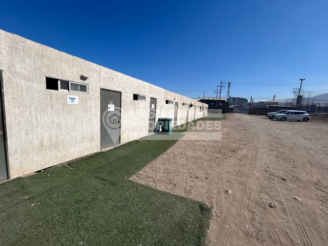 VENDE DERECHO A LLAVE - COMPLEJO DEPORTIVO