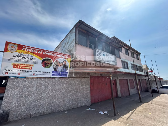 VENDE CASA COMERCIAL - CALLE EL ROBLE, SECTOR NORTE