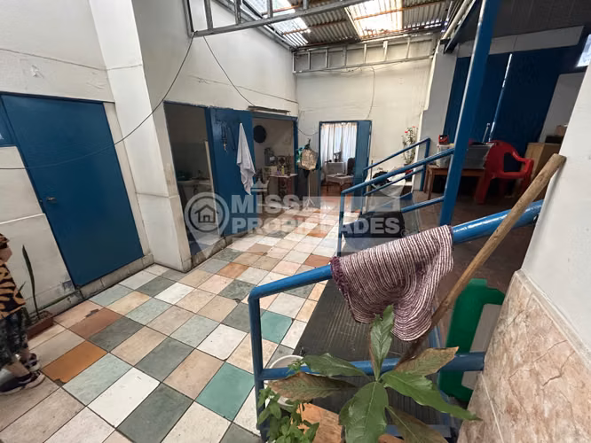 VENDE CASA COMERCIAL - CALLE EL ROBLE, SECTOR NORTE