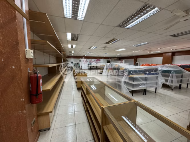 ARRIENDA AMPLIO LOCAL COMERCIAL - CENTRO DE ANTOFAGASTA
