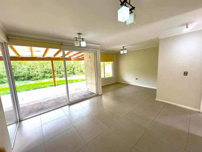 VENTA CASA MEDITERRANEA CHICUREO NORTE