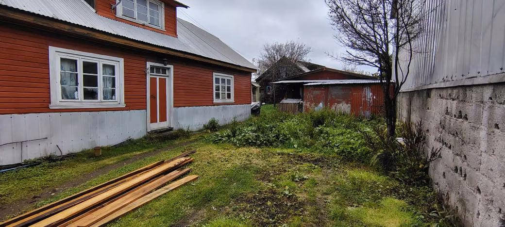 TERRENO Y CASA   OPORTUNIDAD DE NEGOCIO