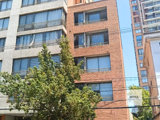  Oportunidad inmobiliaria en Recoleta: departamento dúplex - Imagen 7