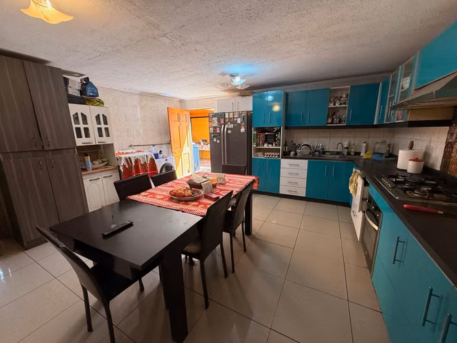 Amplia casa en Villa Pehuen III Maipú (160329)