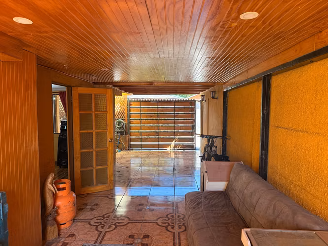 Amplia casa en Villa Pehuen III Maipú (160329)
