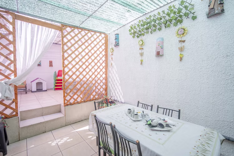 ¡POTENCIAL COMERCIAL ESTRATÉGICO! Gran Propiedad Esquina en Rubén Donoso