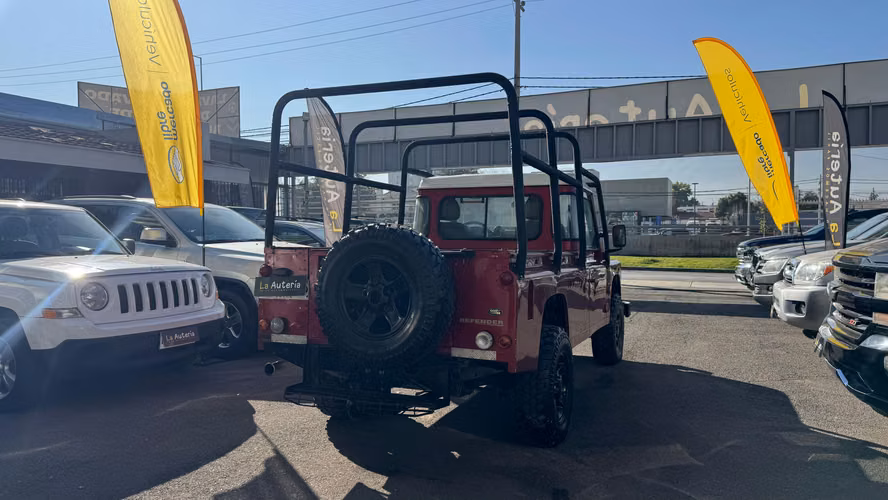 LAND ROVER DEFENDER 110 2.2 110 Diesel 4x4 Pick Up MT 2P	 (2014)