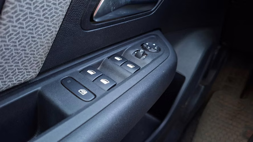 Citroen C4  1.5 AUTO HDI (2023)
