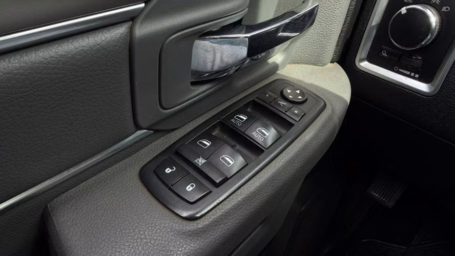 Dodge RAM 1500  3.6 AUT 4X4 (2017)