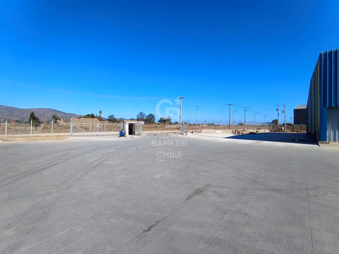 Espectacular Bodega  2.200m2 en Tapihue, Casablanca
