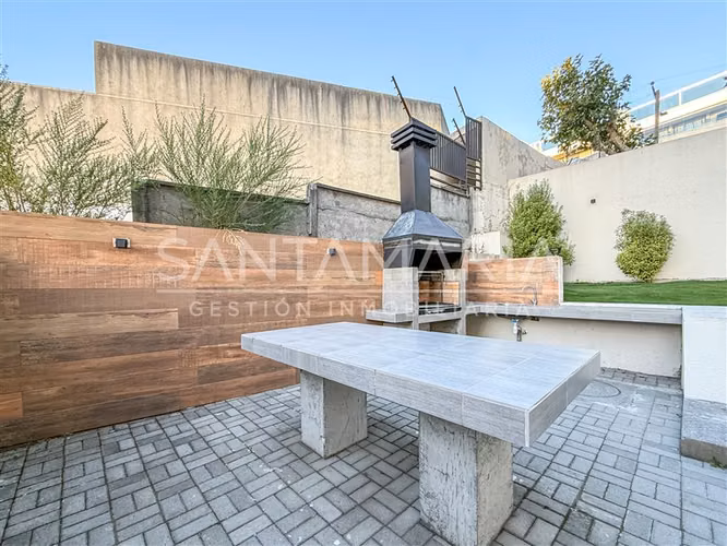 Departamento en venta de 3 dorm. en Lomas San Andres