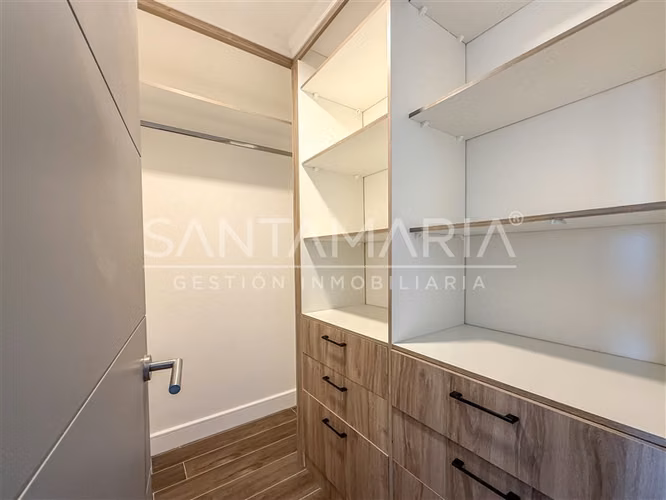 Departamento en venta de 3 dorm. en Lomas San Andres