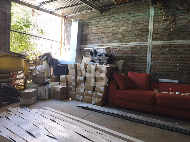 Terreno uso comercial en Macul, Amplio y bien conectado
