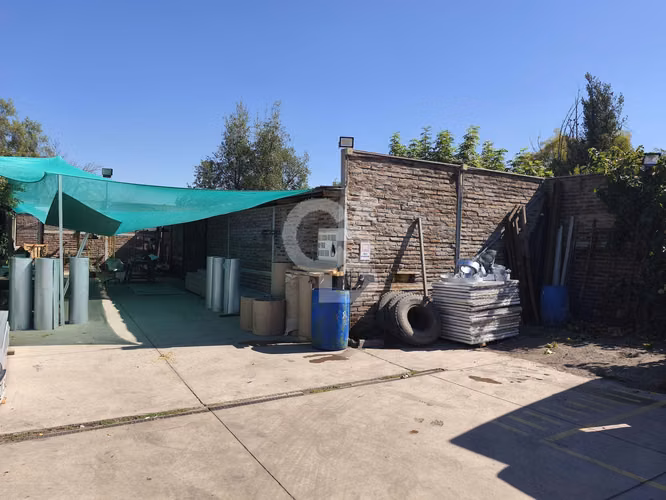Terreno uso comercial en Macul, Amplio y bien conectado