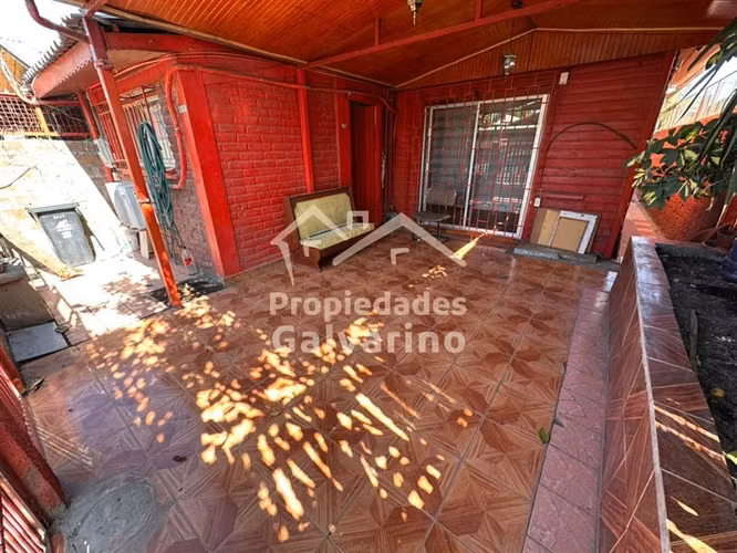 Casa en venta de 2 dorm. en Cerro Navia